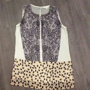 Sleeveless tonic blouse.